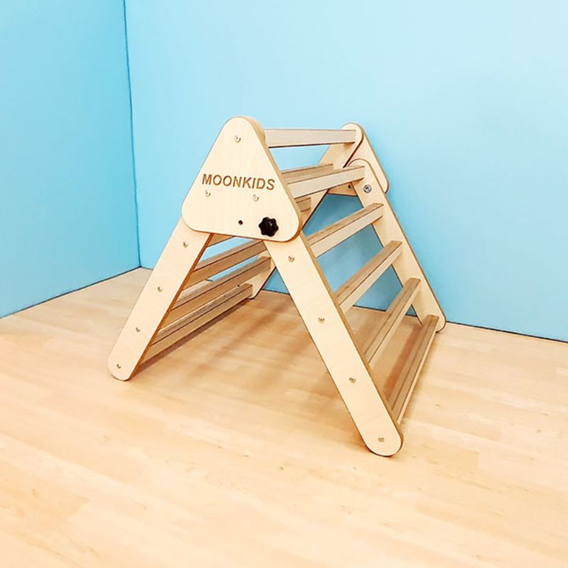 MK - Pikler Triangle
