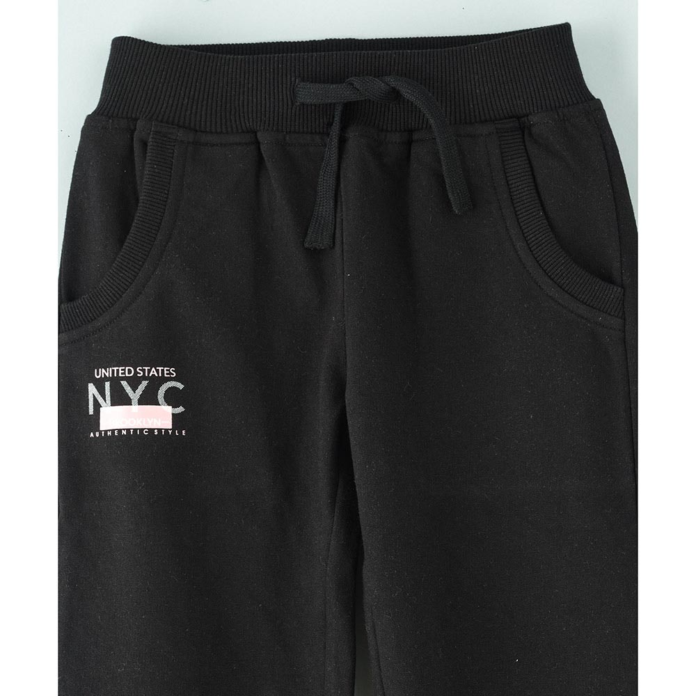 Jelliene Knit Joggers with Print at Pocket - Black