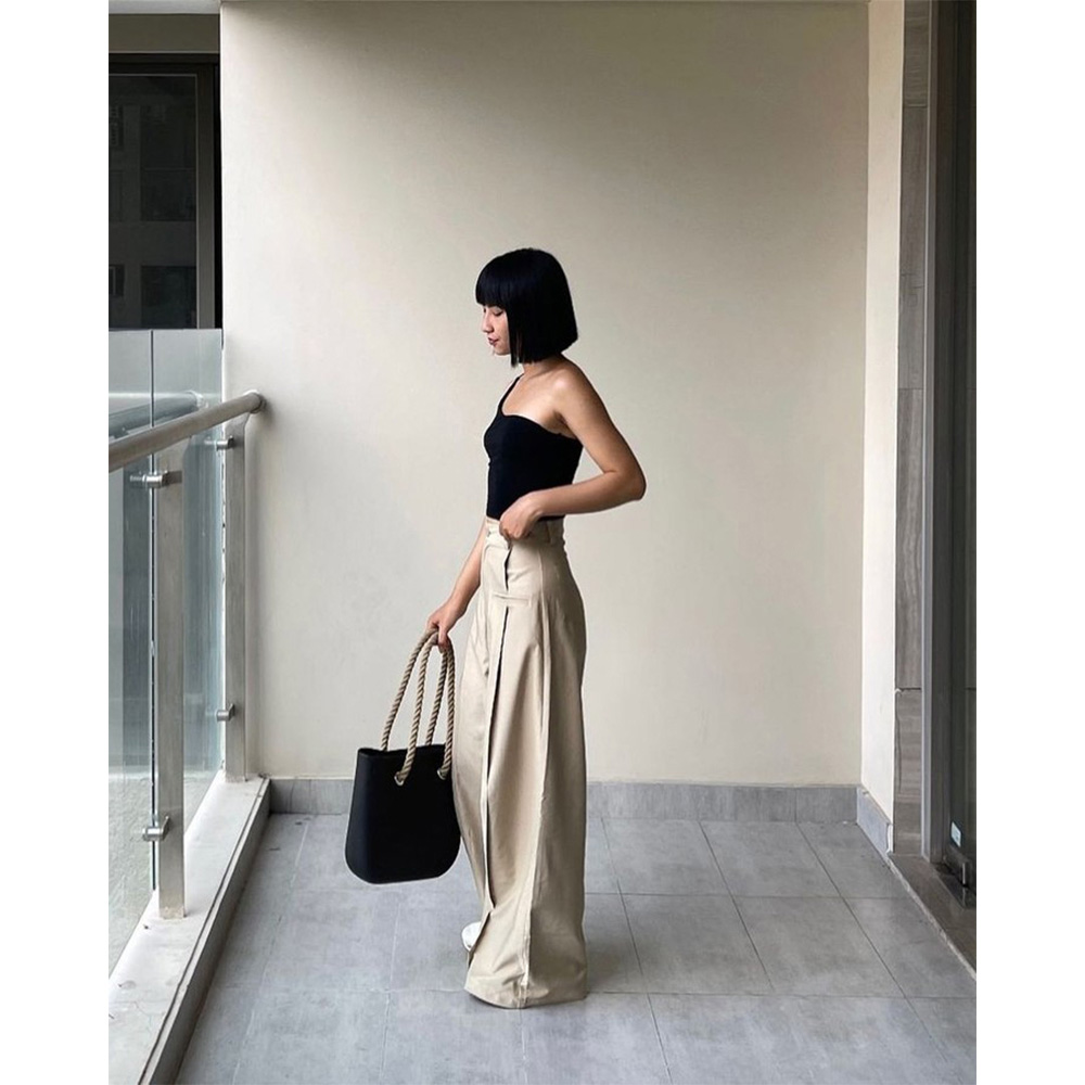 O Bag - Classic with Rope Sand Handles Handbag - Black