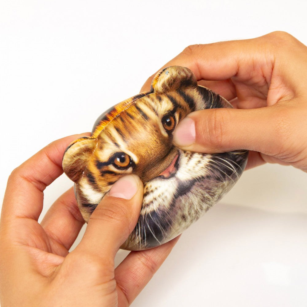 Kikkerland - Feline Fine Stress Balls - Assorted 1pc