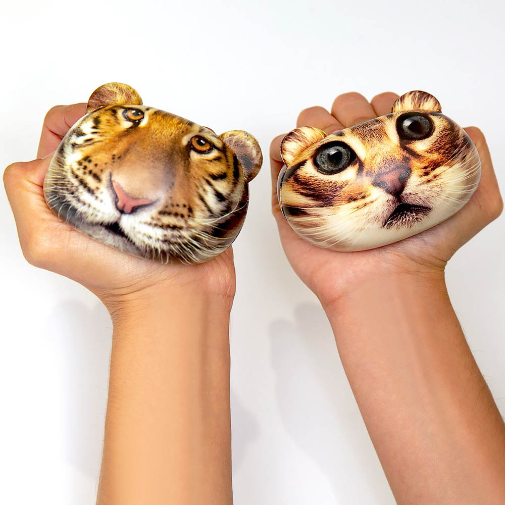 Kikkerland - Feline Fine Stress Balls - Assorted 1pc