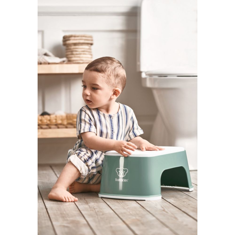 BABYBJORN - Step Stool - Deep Green/White
