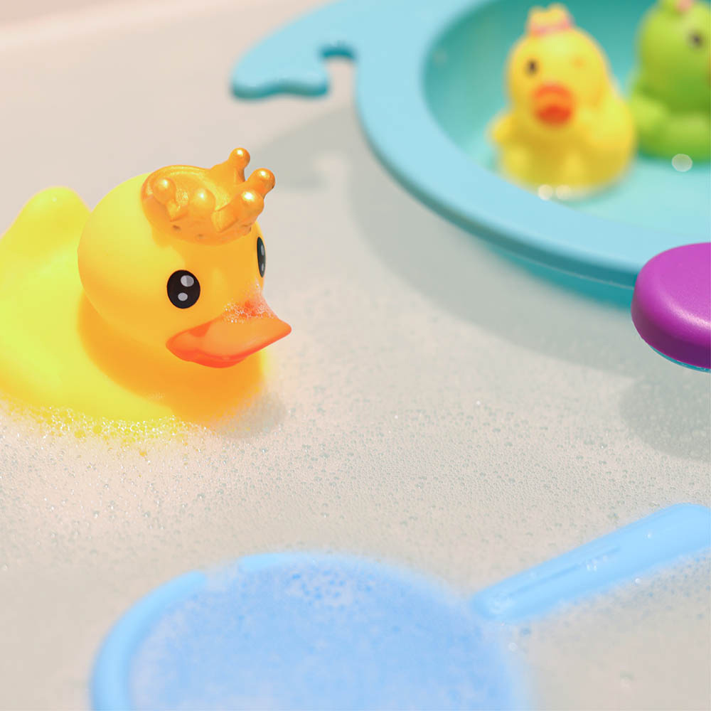Moon - Bath Duck Toy with Mini Ducks & Accessories