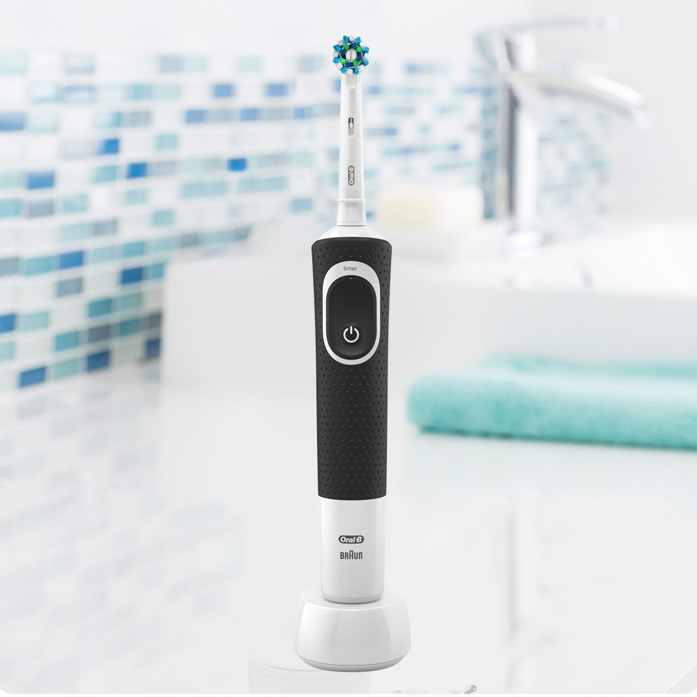 Oral B - Vitality 100 Black Electric Rechargeable Toothbrush