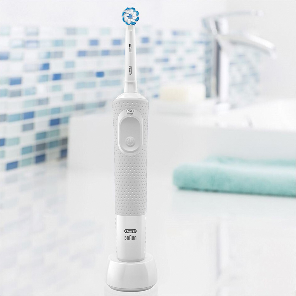Oral B - D100.413.1 Clamshell Rechargeable Toothbrush